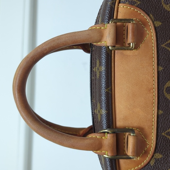 Louis Vuitton Trouville top handle bag classic has return - Picture 11 of 16